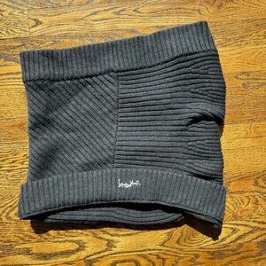 LuluLemon 100% Merino Wool Charcoal Gray Ribbed Knit Neck Warmer breathe